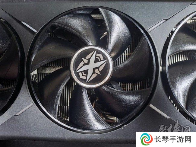 技嘉 GeForce RTX™ 50 系列显示卡正式上市，散热方案全面升级释放强劲性能