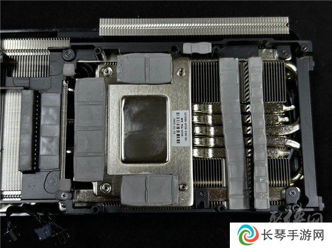 DLSS 4用实力告诉你！耕升 GeForce RTX 5070 Ti 追风不再是4K入门选择