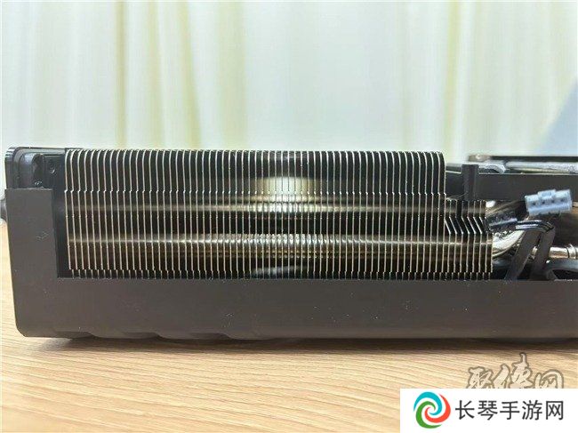 DLSS 4性能全力冲锋，耕升 GeForce RTX 5080 炫光 OC 值得你拥有！