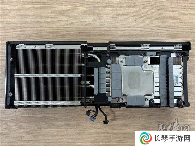 DLSS 4性能全力冲锋，耕升 GeForce RTX 5080 炫光 OC 值得你拥有！