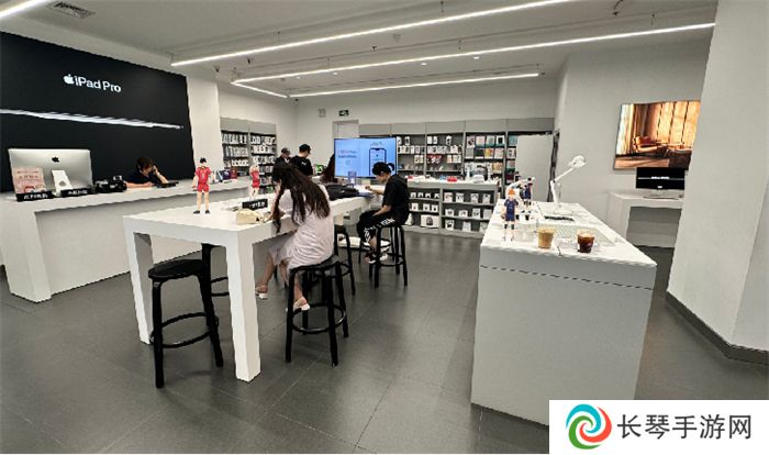 把*场对决做成新版本，和万达、苹果开启全国联动！排球少年手游更新玩得很大