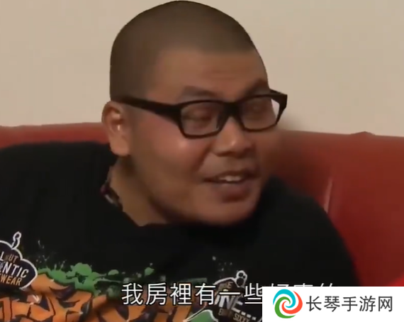 这个二游，开服居然送丝袜？妹子还能变高达！
