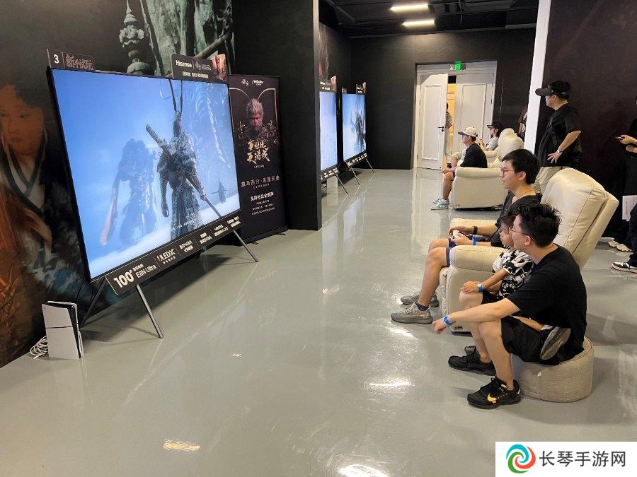 百位天命人狂刷《黑神话:悟空》,官配电视海信100E8N Ultra解锁电影级画质