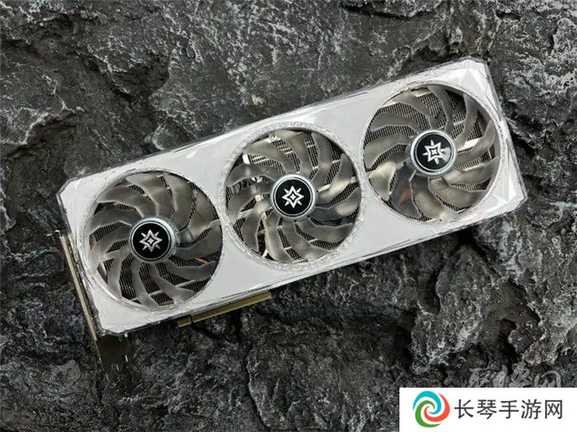 《鸣潮》帧率上限解除！影驰 GeForce RTX 40系列+DLSS带来性能狂飙！